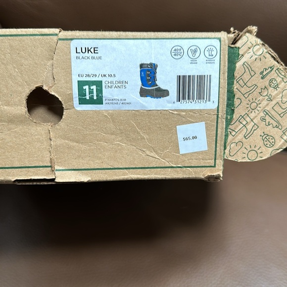 Little kid size 11 winter boots - Picture 7 of 7